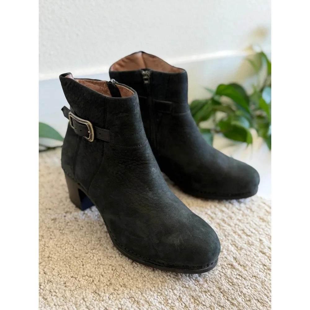 Dansko Hartley Black Nubuck Buckle Ankle Boots Side Zip Block Heel 7.5-8 EU 38